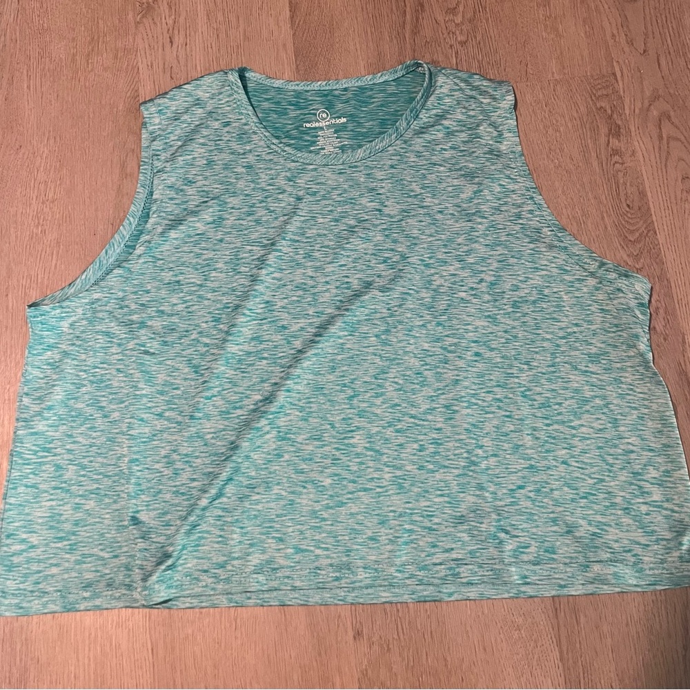 5 Tank Bundle! All new without tags - Picture 3 of 7